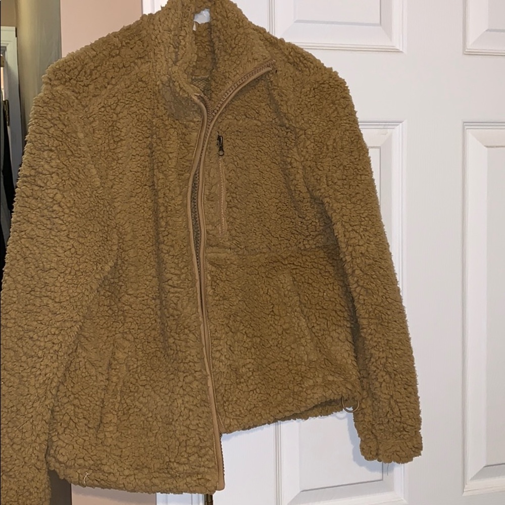 Garage Sherpa  tan size medium
